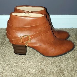 Thalia Sodi brown booties sz 8.5